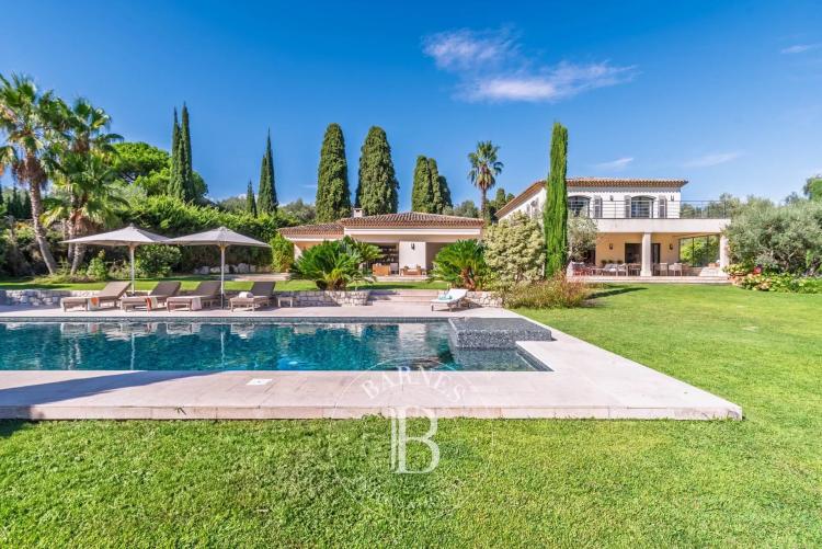 Valbonne - Luxueuse propriété familiale avec maison d'amis - A pied du village - 8 chambres