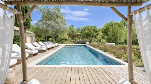 Villa bohème chic à deux pas de la plage des Canoubiers et du centre de Saint-Tropez