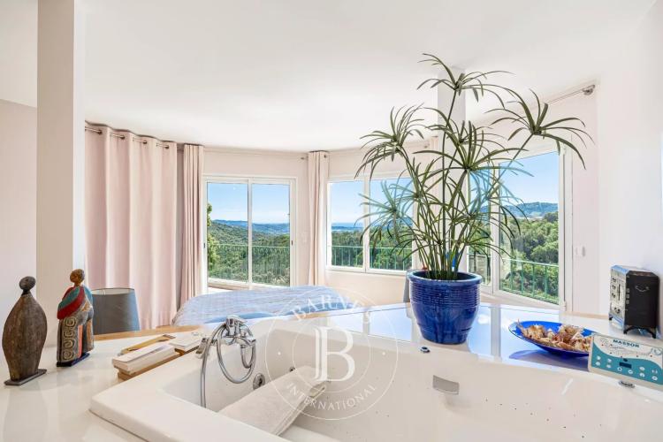 A 20min de Mougins - Villa avec vue panoramique mer - 4 chambres
