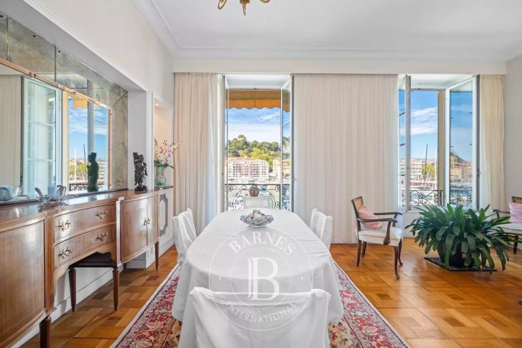 NICE – PORT LYMPIA – APPARTEMENT – VUE PANORAMIQUE SUR LE PORT