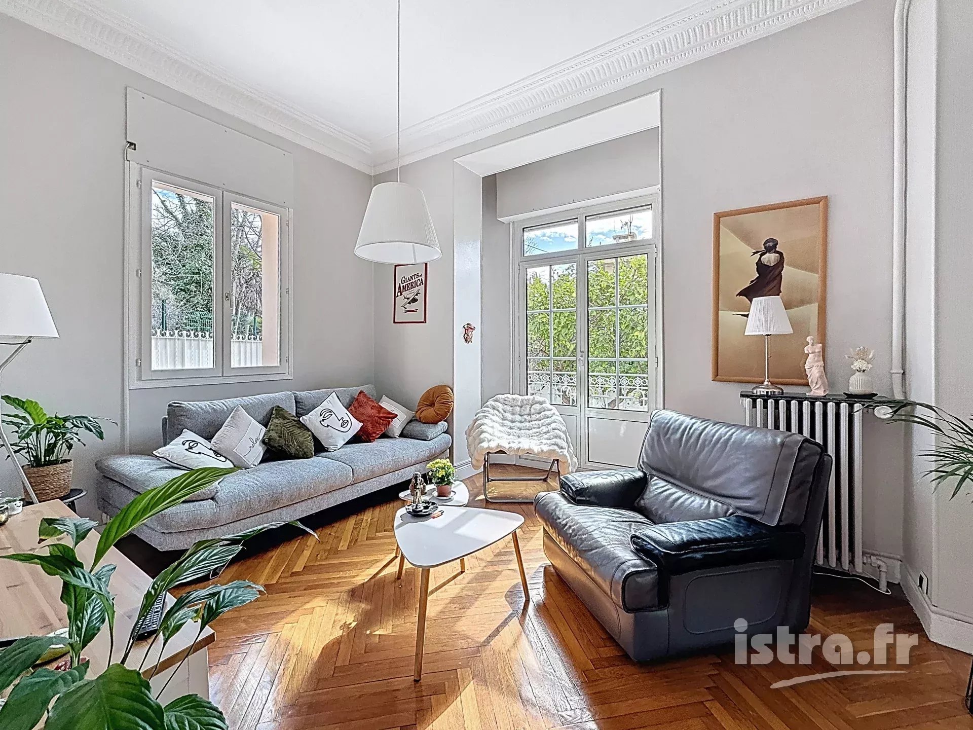 Nice Cimiez : Propriété de 435m² comprenant 6 appartements