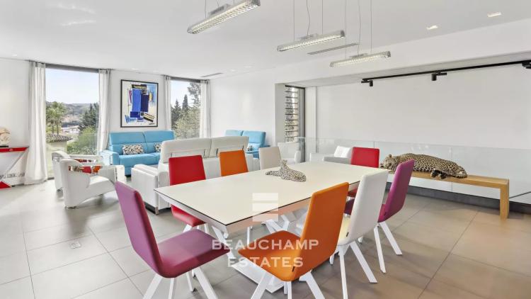 Luxueuse villa contemporaine à 100 mètres du centre villa de Saint-Tropez