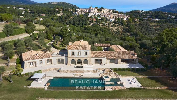 Bastide 5 chambres avec vue mer Châteauneuf-Grasse