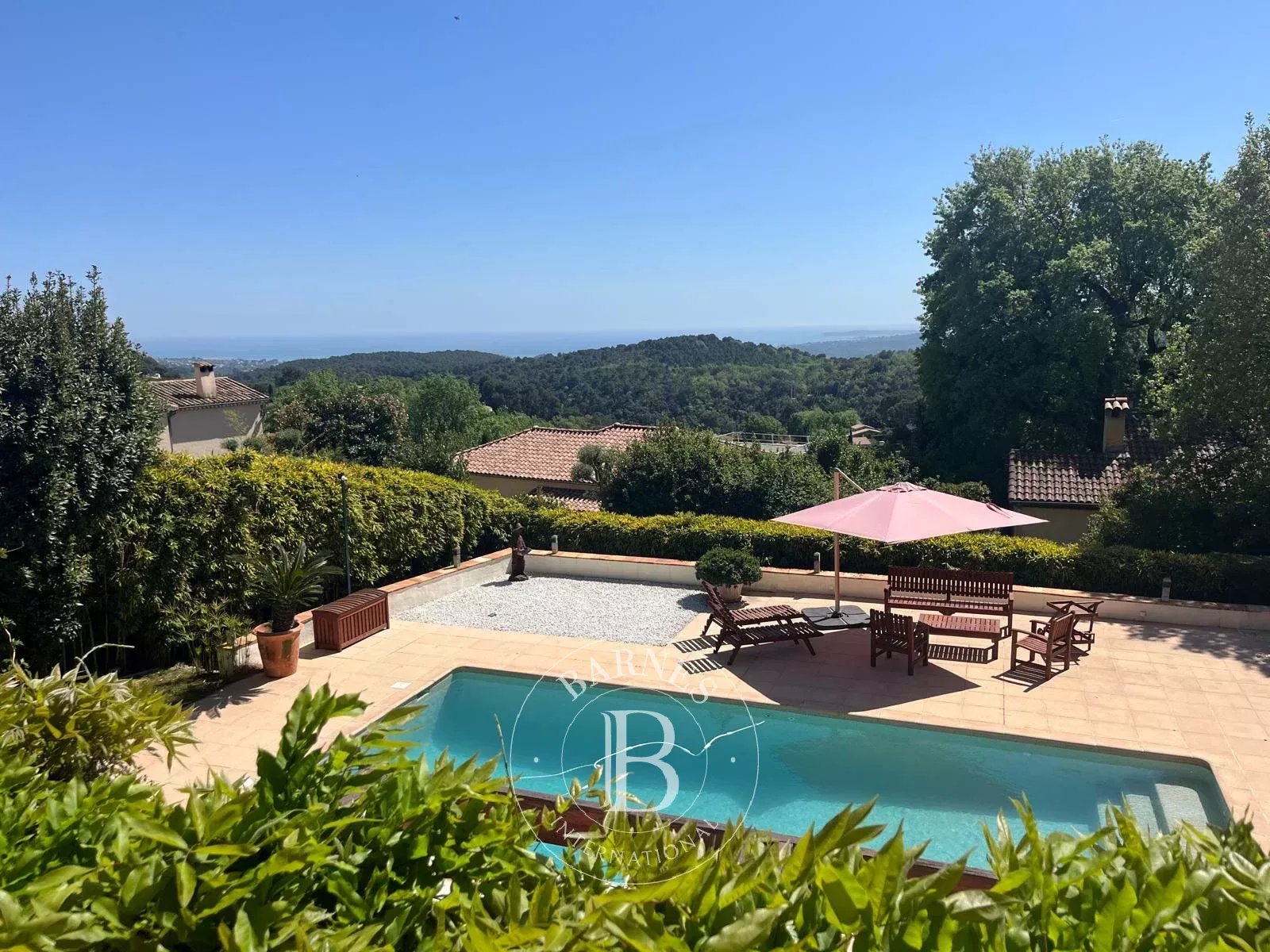 Vence – Propriété de prestige vue mer panoramique, piscine, centre-ville à pied