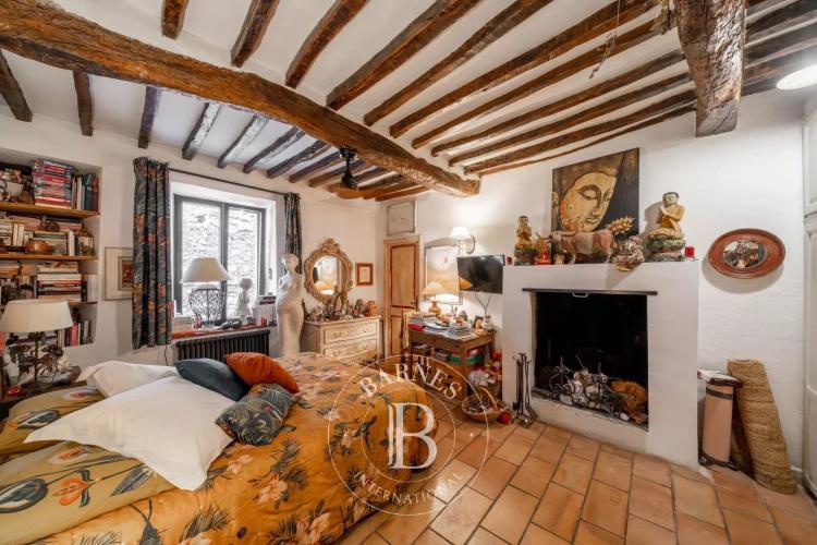 Maison de caractère avec terrasse au cœur du village de Saint-Paul-de-Vence