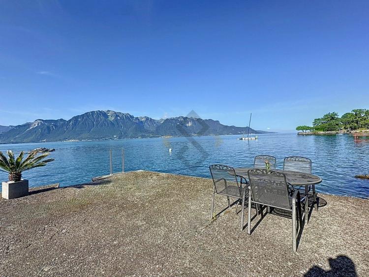 Opportunité Rare - duplex 6.5 pces "les pieds dans l'eau"