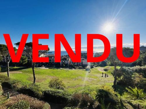 SOUS OFFRE Agay Cap Esterel superbe appartement entièrement rénové, vue mer panoramique