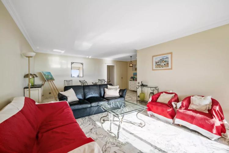 NICE – LA LANTERNE — APPARTEMENT TRAVERSANT AVEC VUES MER & GRANDE TERRASSE