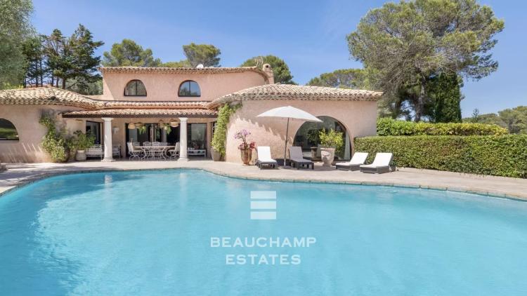 Exclusivité : Villa provençale 5 chambres avec piscine - Mougins