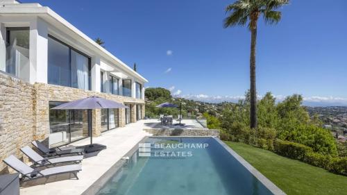 Villa contemporaine 5 chambres avec vue mer et pisicine - Golf Juan