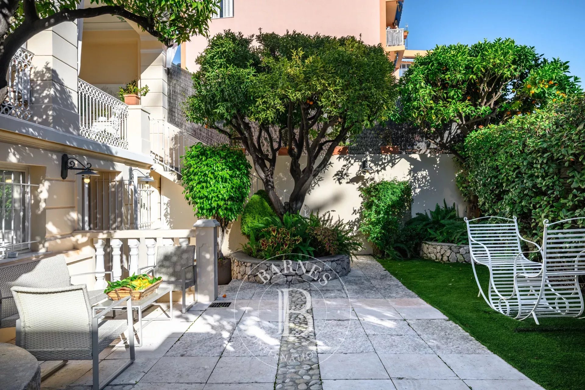 BEAULIEU-SUR-MER – APPARTEMENT D’EXCEPTION DANS UNE VILLA INDÉPENDANTE