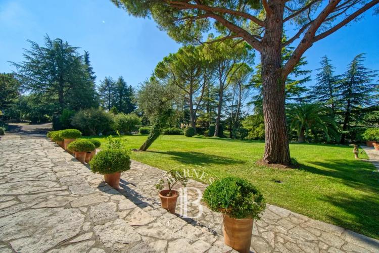 Grasse - Élégante propriété avec maison de gardien