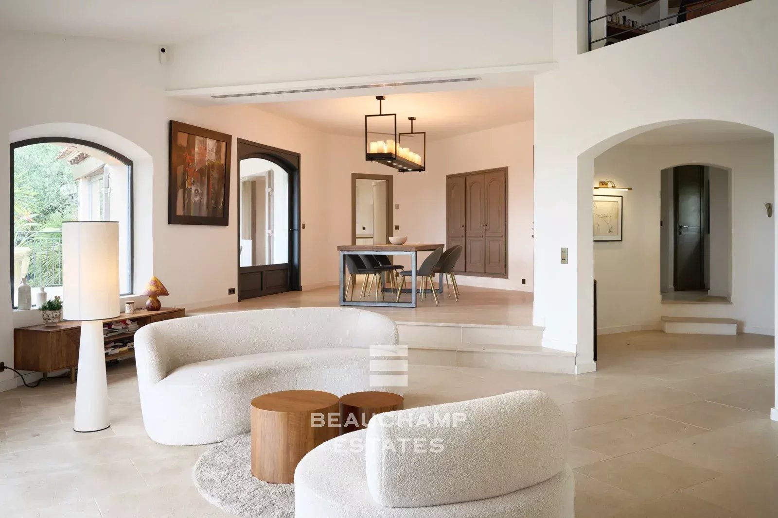 Villa néo-provençale 6 chambres avec vue mer et piscine Mougins Notre-Dame-de-Vie