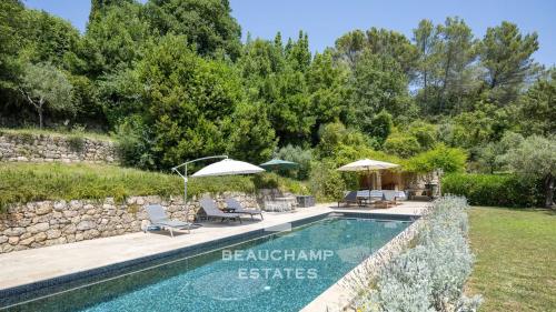 EXCLUSIVITÉ - Domaine privé 9 chambres avec accès rivière - Fayence