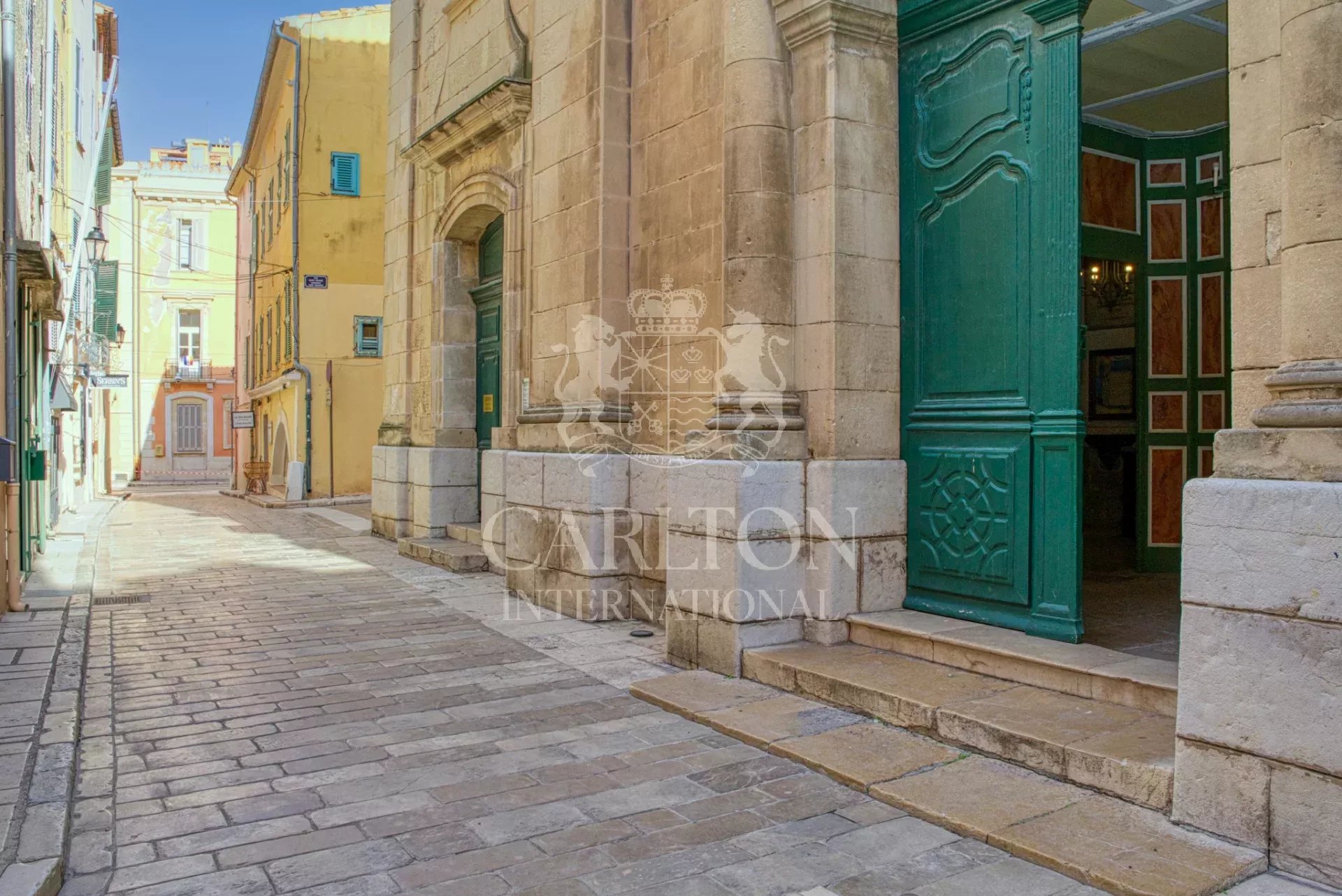 Deux appartements au cœur du village de Saint-Tropez