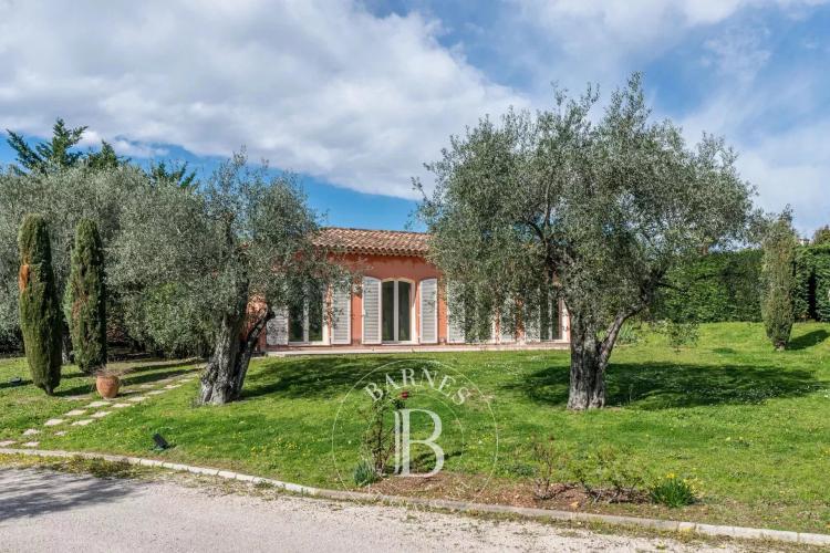 Biot - Charmante maison de plain-pied avec projet d’agrandissement