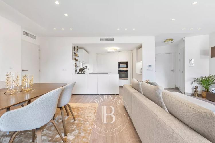 ÈZE – APPARTEMENT 4 PIÈCES – VUE MER – TERRASSES – SAUNA – DOUBLE GARAGE