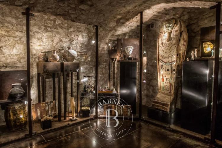 Saint Paul de Vence - galerie et appartement - emplacement exceptionnel