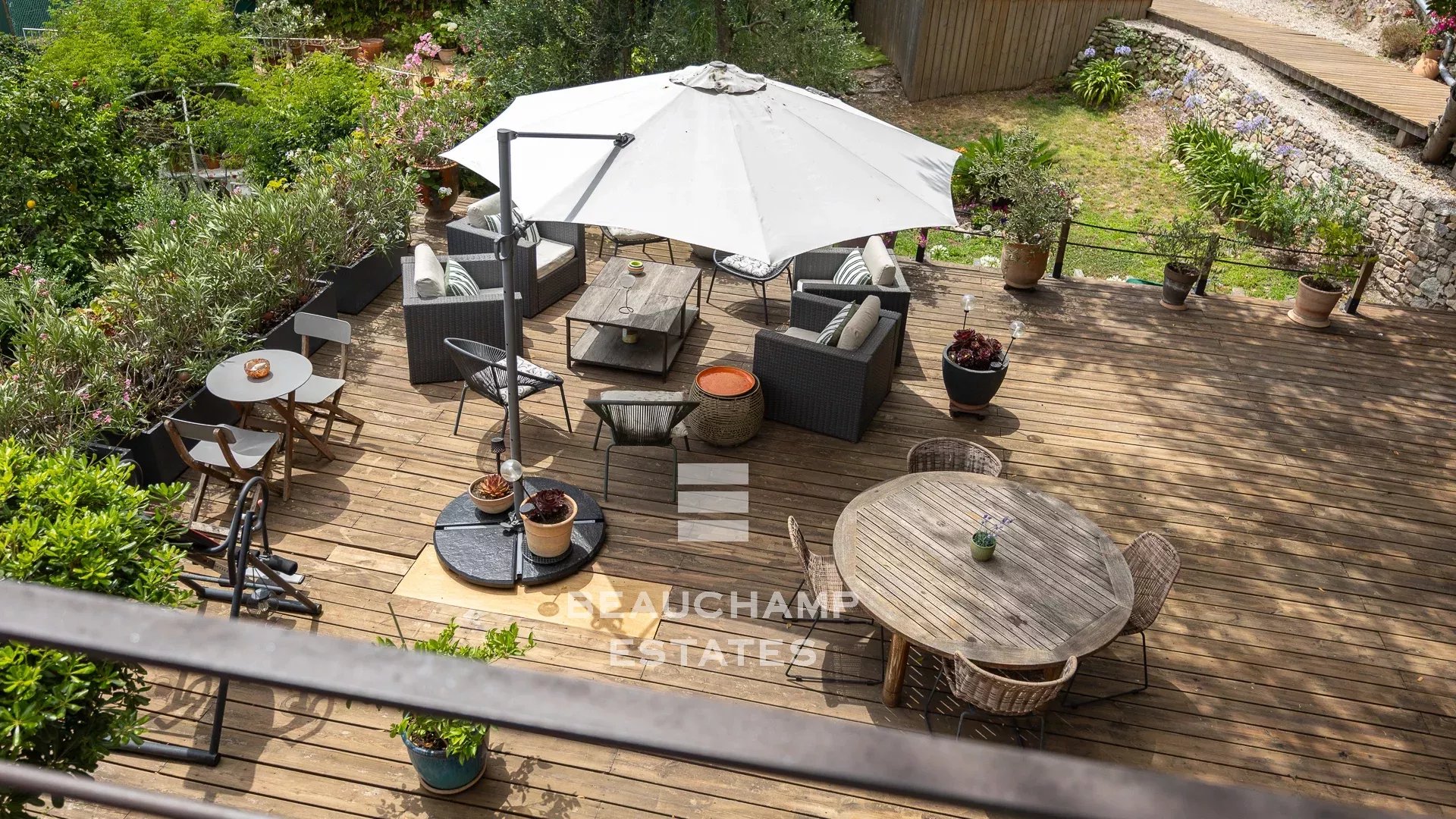 Cannes Stanislas - Charmante maison individuelle nichée dans la verdure