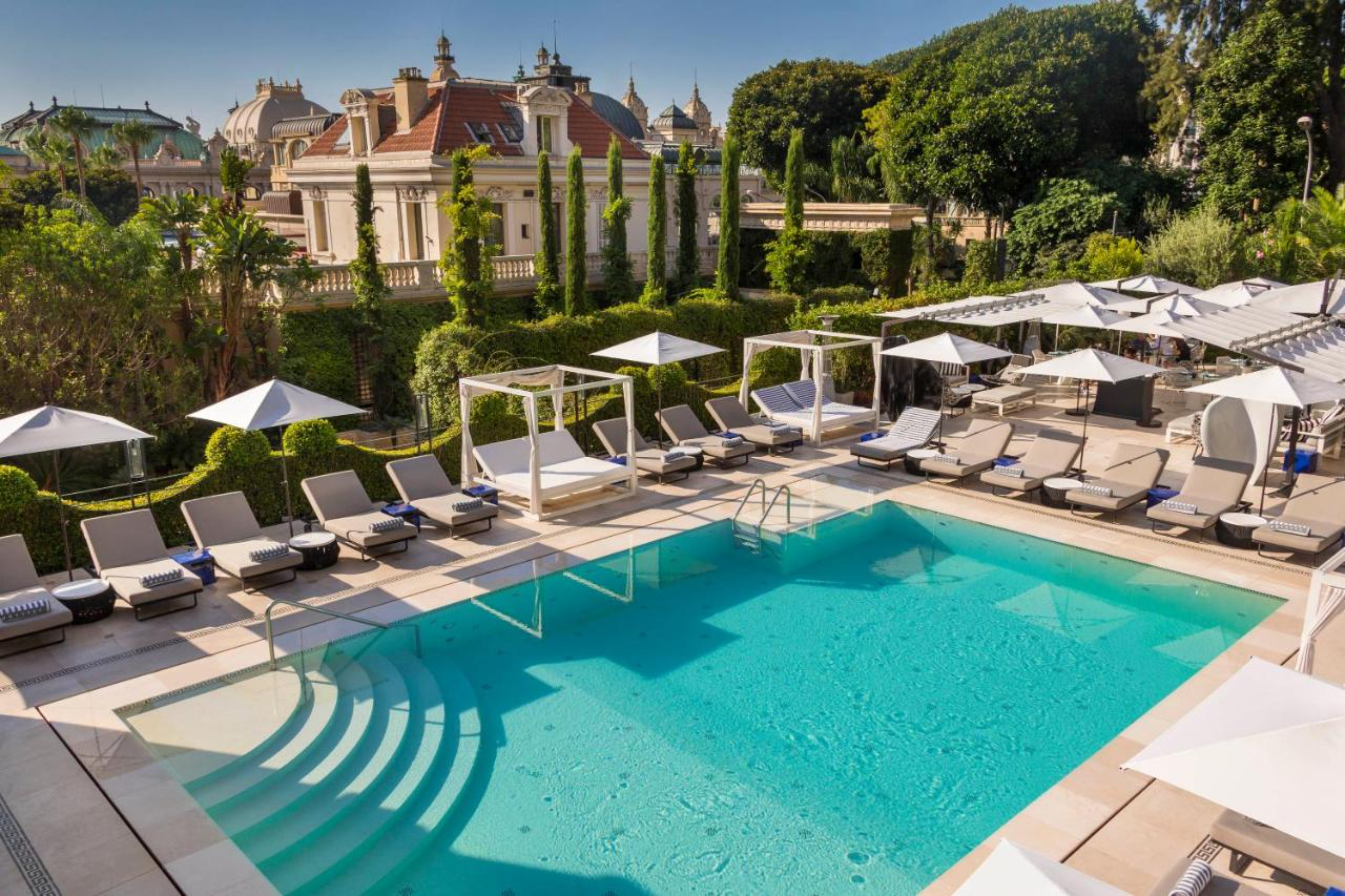 Résidence du Métropole – Élégant appartement de prestige de 3 chambres au cœur du Carré d’Or