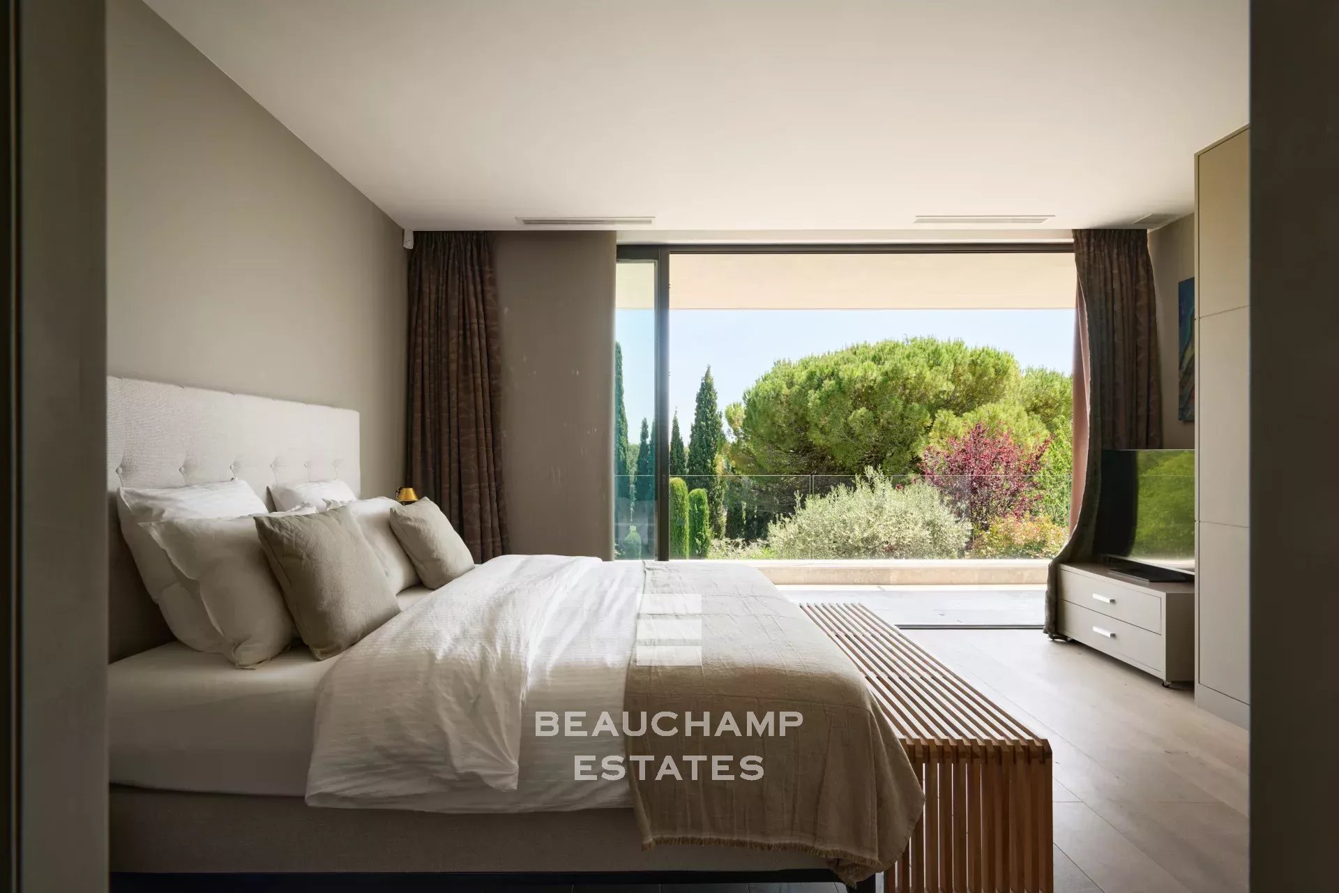 Exclusivité - Montauroux – Villa contemporaine avec vue panoramique