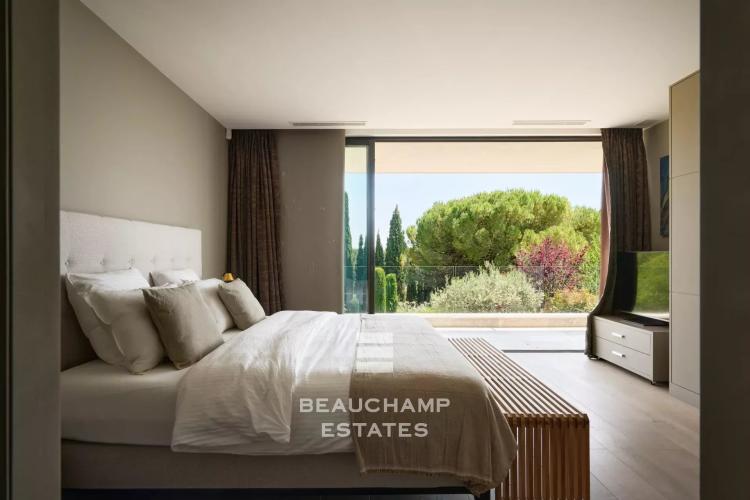 Exclusivité - Montauroux – Villa contemporaine avec vue panoramique