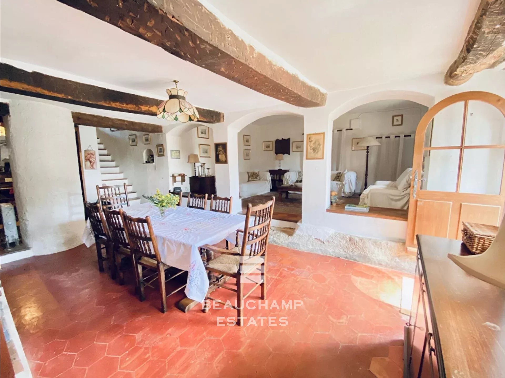 Bastide en pierre 7 chambres - Fox-Amphoux