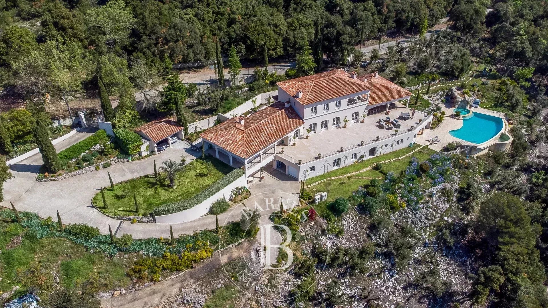 CABRIS - Élégante propriété avec vue imprenable - 6 chambres et un studio