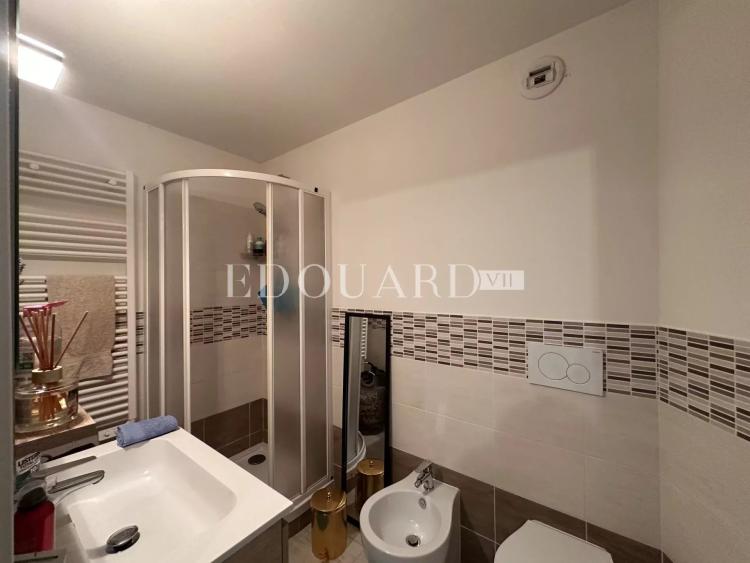 En exclusivité studio en très bon état avec belle terrasse couverte, idéal investissement locatif