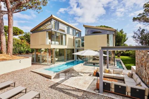 Magnifique villa dans un parc privé à Saint-Tropez