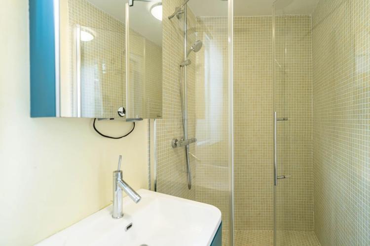 CANNES CROIX DES GARDES - MAISON DE CARACTERE – BEAUX VOLUMES