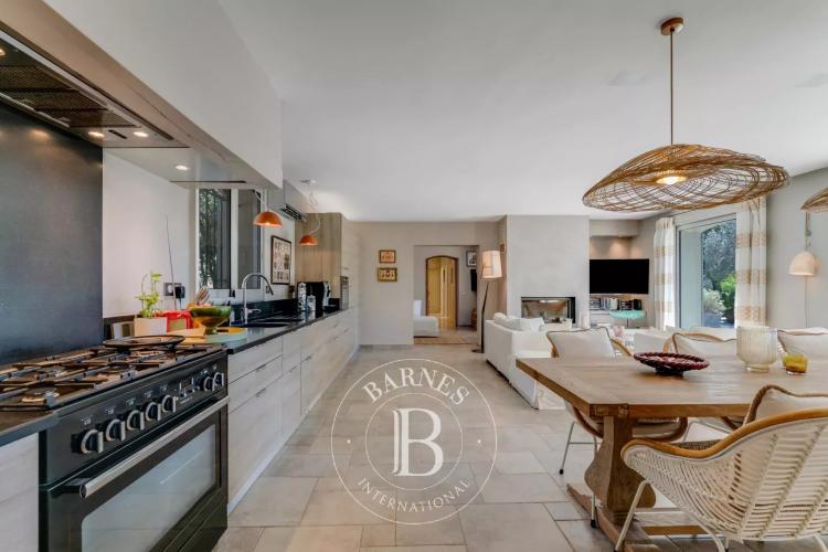 GOLFE DE SAINT TROPEZ - GRIMAUD - MAISON DE CHARME