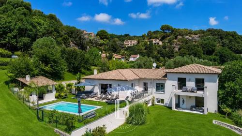 BIOT – Saint Julien – Villa contemporaine avec vue panoramique