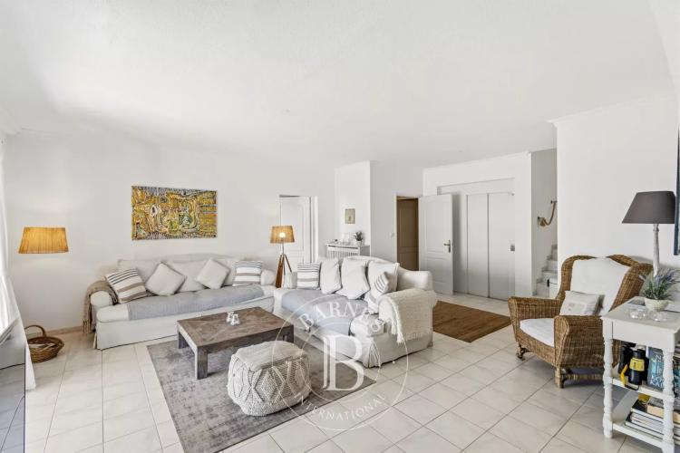 MAGNIFIQUE VILLA THEOULE SUR MER