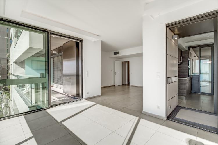 Monte-Carlo View: 2 Chambres avec Vue Panoramique, Cave, Parking & Concierge 24/7