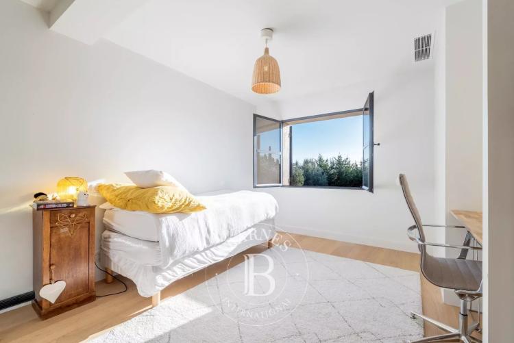 Valbonne, Domaine fermé, calme, 4 chambres, piscine