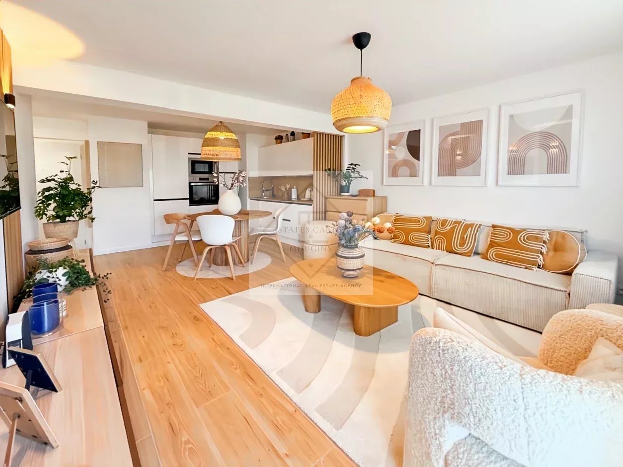 Palm Beach – Superbe 2 pièces entièrement refait Place de l’Étang