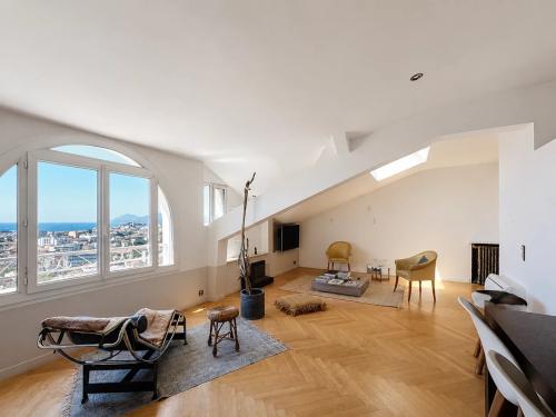 PALAIS PROVENCE DERNIER ETAGE VUE MER PANORAMIQUE