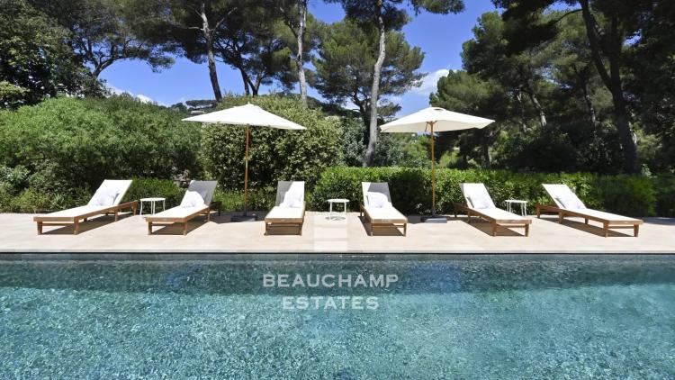 Villa néo-provençale 5 chambres avec piscine - Golf Juan