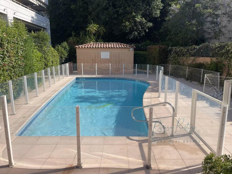 Cannes Prince de Galles