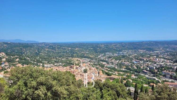 Grasse – Exceptionnelle propriété vue panoramique – 5 chambres