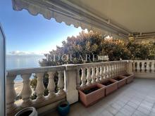 Dans résidence de luxe, deux pièces avec terrasse, balcon, belle vue mer,  cave et parking en sous-sol