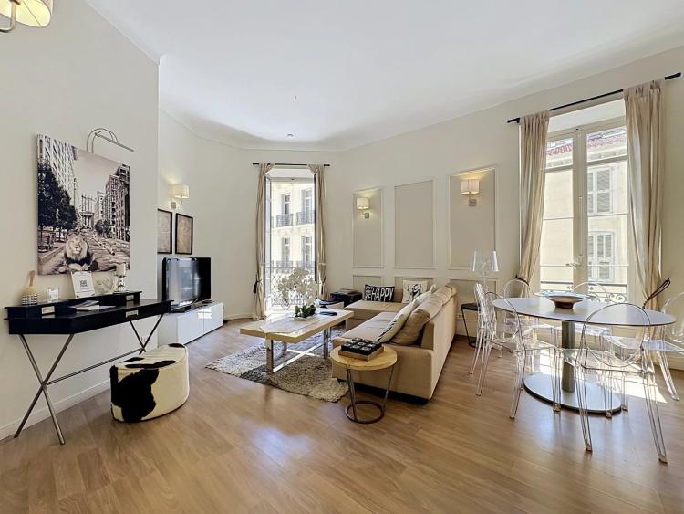CANNES FORVILLE PALAIS 4P - BALCON VUE MER