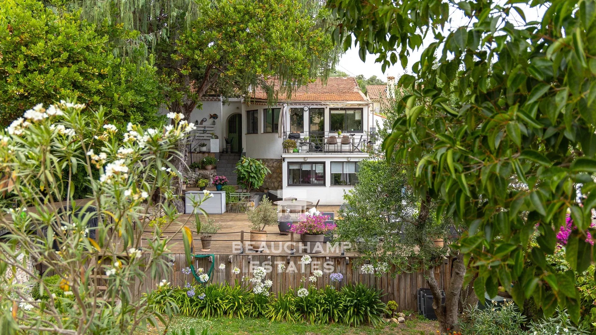 Cannes Stanislas - Charmante maison individuelle nichée dans la verdure