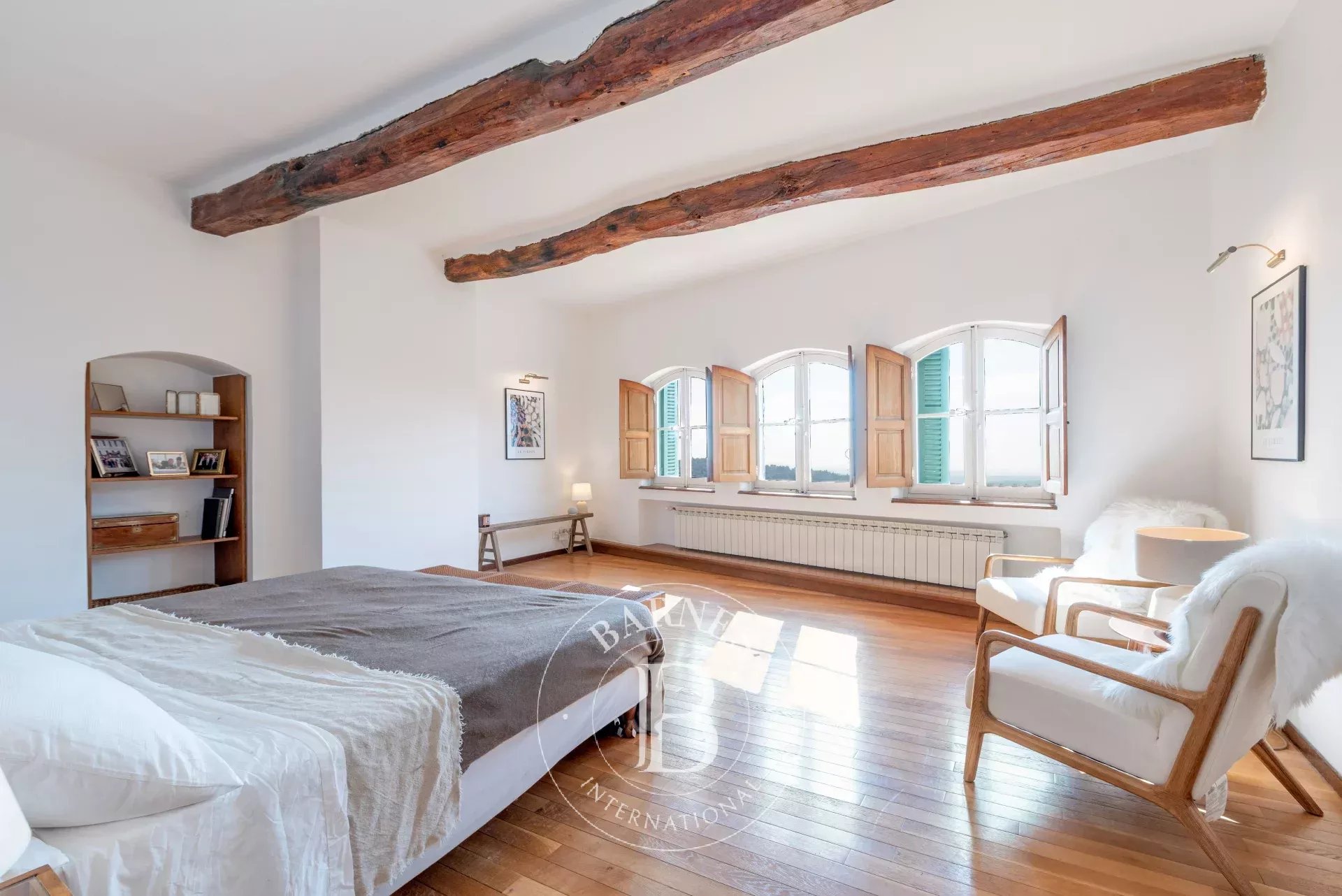 Grasse - Bastide du 18ème siècle vue mer - 8 chambres dont appartement indépendant