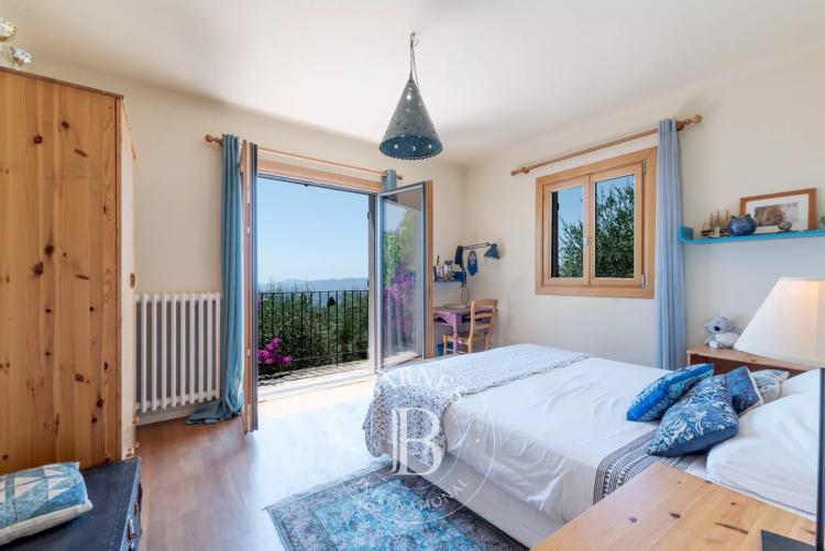Châteauneuf-Grasse - Charme et authenticité - Vue mer panoramique - À pied des commerces