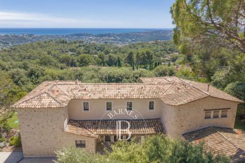 Les Hauts de Saint-Paul – Elégante villa avec vue mer panoramique