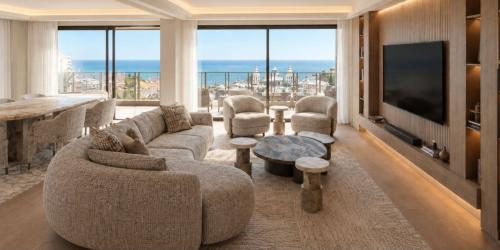 3 PIÈCES RÉNOVÉ AVEC VUE MER/CASINO