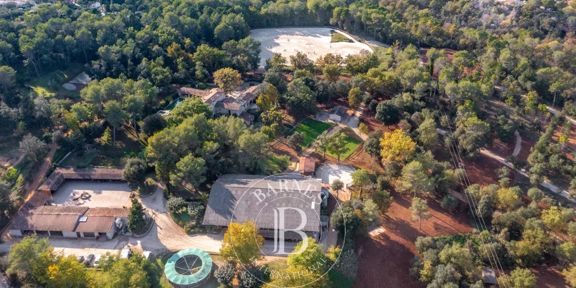 Entre Cannes et Monaco - Unique propriété équestre de près de 8 hectares avec bastide en pierre