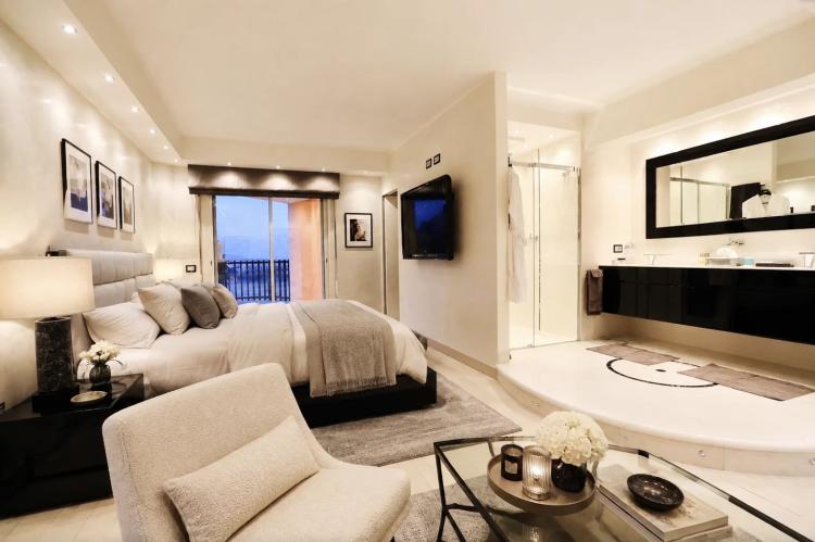 Duplex de 230 m² au dernier étage avec vue panoramique sur la merDuplex dernier étage